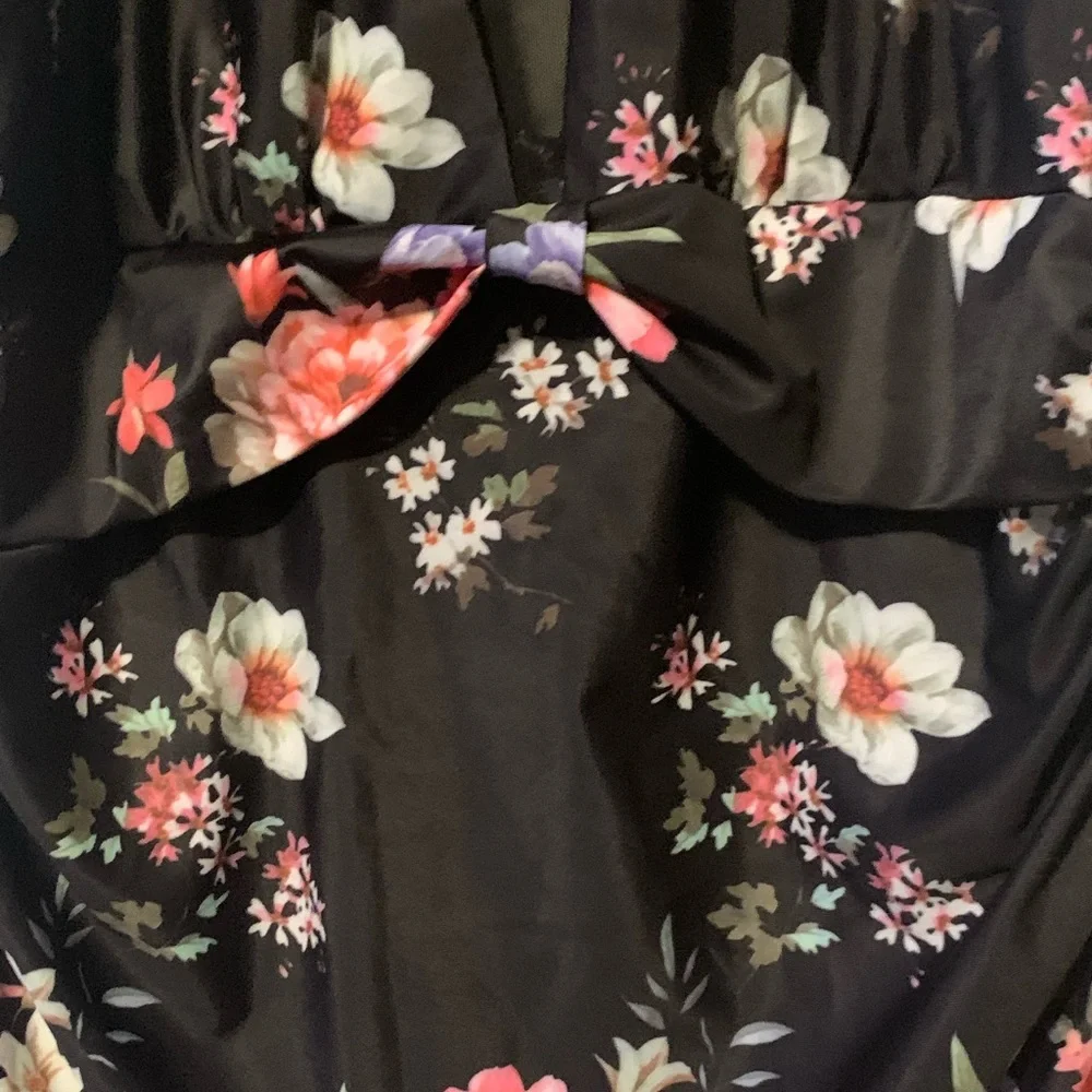 Swimsuit Women's Large black w floral design Mesh, waist tie halter neckline